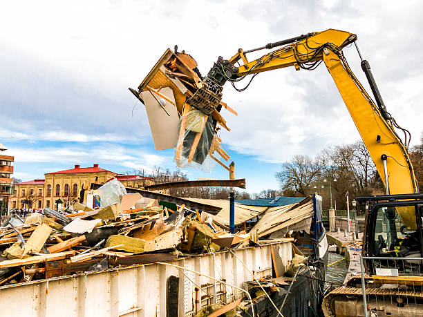 Best Garage Cleanout Services  in Mahnomen, MN